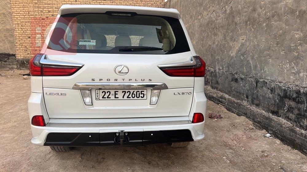 Lexus LX